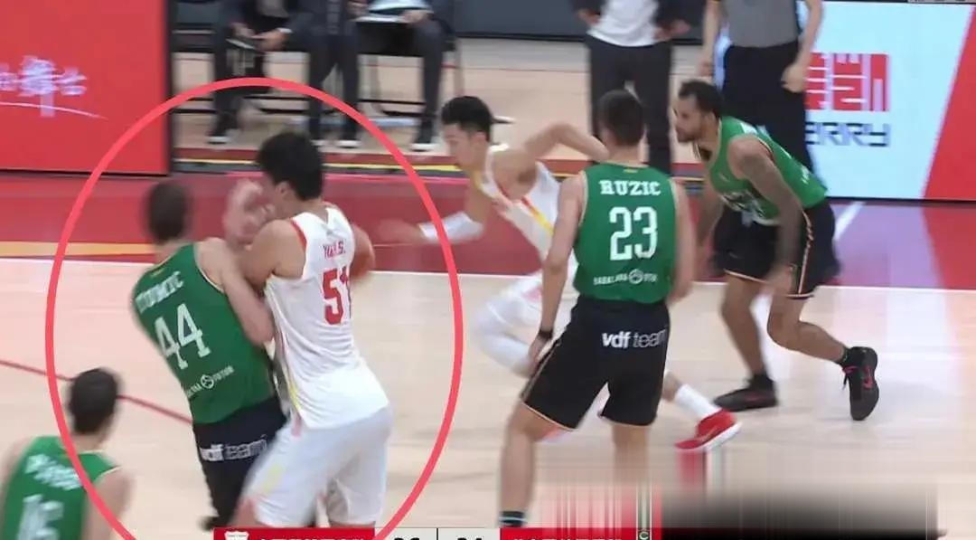 详细阅读:cba打架(篮球青训队怎么报名) cba打架(篮球青训队怎么报名)
